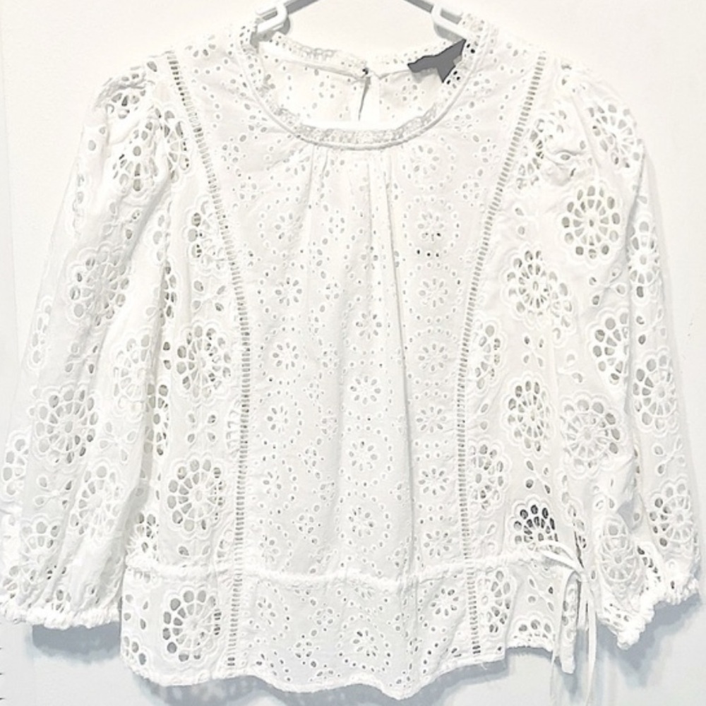 Banana Republic Elegant White Eyelet Blouse Sz XS - Picture 4 of 4
